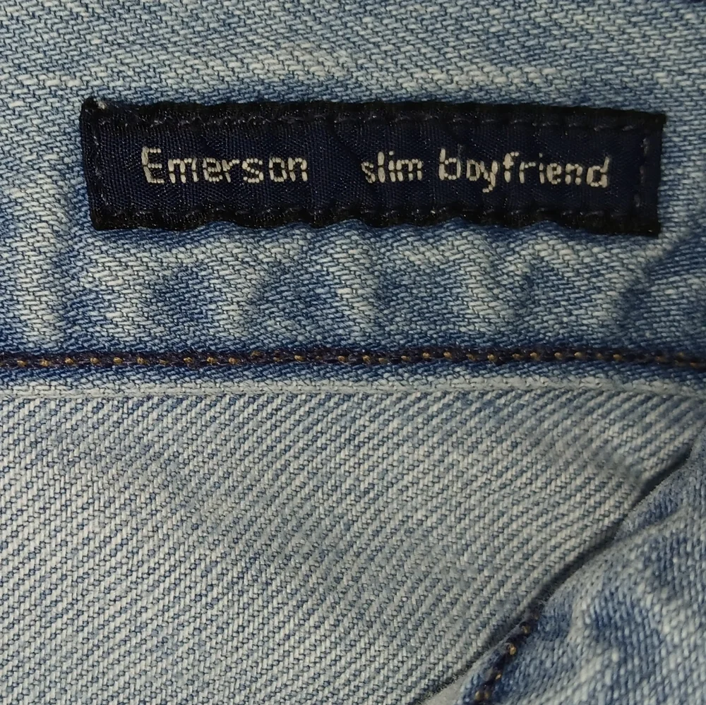 Citizens Of Humanity Light Blue Jeans with Emboidered  Pink Floral Accents - Picture 7 of 8